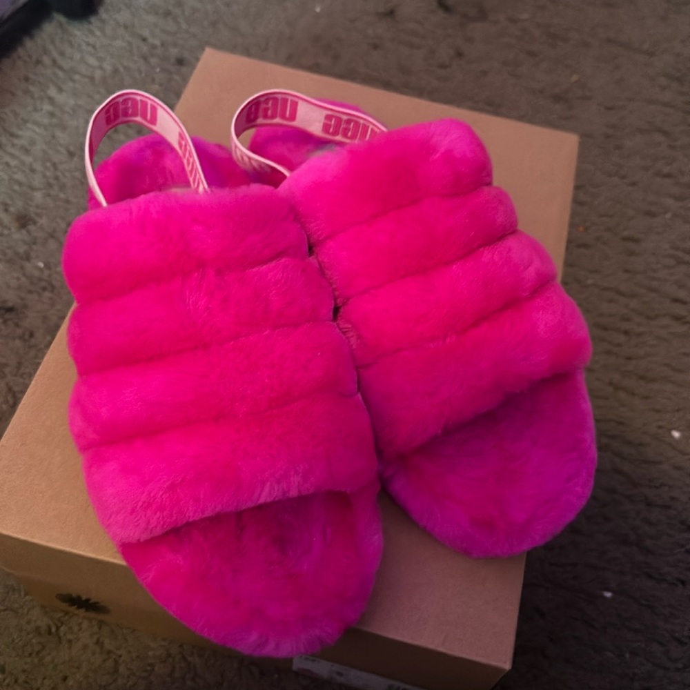 Women’s ugg slides